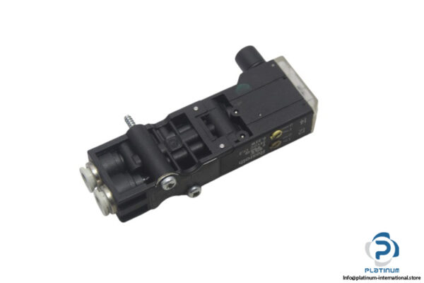 Rexroth-0820057101-solenoid-valve(used)