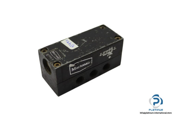 Norgren-martonair-M-1701D-3-pneumatic-valve(used)-1