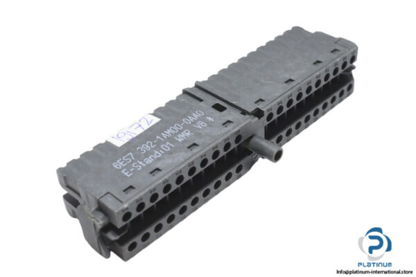 siemens-6ES7-392-1AM00-0AA0-WMR-V8-front-connector-(used)