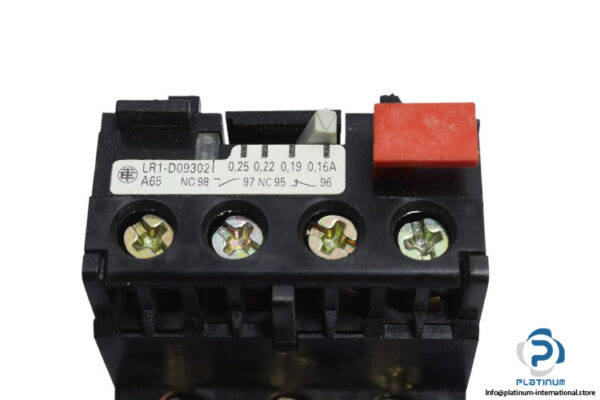 telemecanique-LR2-D1302-thermal-overload-relay-(new)-2