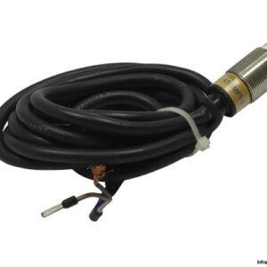omron-E2E-X10MF1-G-cylindrical-proximity-sensor-(used)