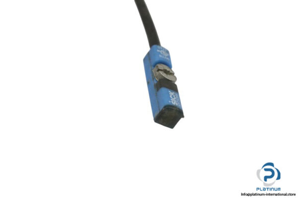 sick-MZT8-2V6PSAKUB-magnetic-cylinder-sensor-(used)-1
