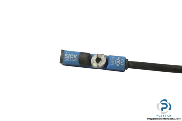 sick-MZT8-2V6PSAKUB-magnetic-cylinder-sensor-(used)-2