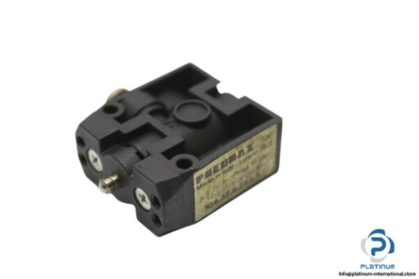 pneumax-104.32.6.25.LA-mechanical-valve-(used)-1