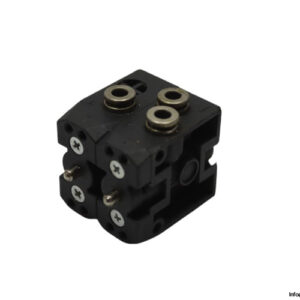 pneumax-104.52.6.27.L-manually-actuated-valve-without-hand-(used)-1