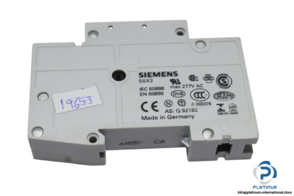 siemens-5SX2-105-7-miniature-circuit-breaker-used-3
