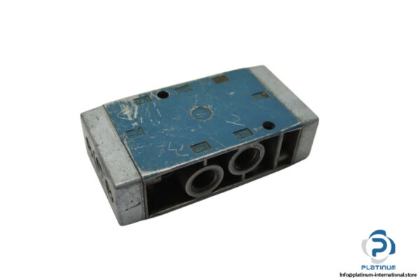 wabco-5710051100-pneumatic-directional-control-valve-(Used)-1