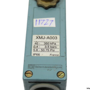 telemecanique-XMJ-A003-pressure-switch-(New)-1