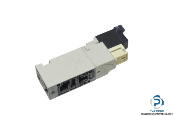 smc-VQZ225Y-5MO-single-solenoid-valve-(Used)-1