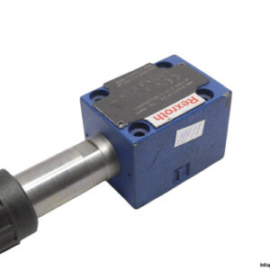 Rexroth-R900218734-directional-control-valve-without-coil(used)-1