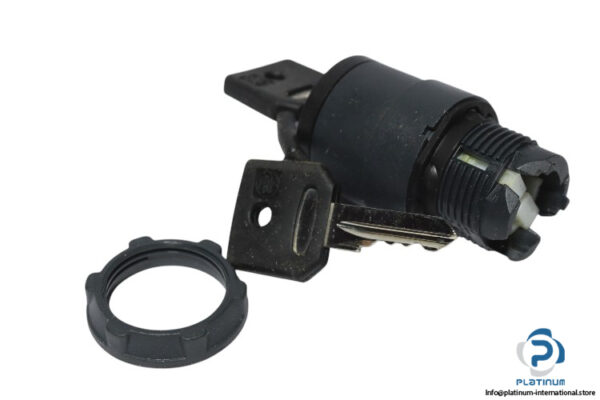 schneider-ZB5-AG6-selector-switch-head-(new)-1