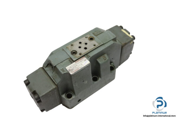 rexroth-H-4WEH25G50_6AW220-50NESZ4-directional-control-valve-(used)