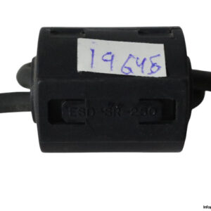 nec_tokin-ESD-SR-250-core-for-round-cable-used-3