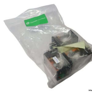 schneider-RUMC32P7-universal-plug-in-relay-new