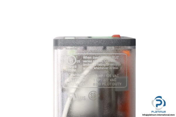 schneider-RUMC32P7-universal-plug-in-relay-new-5