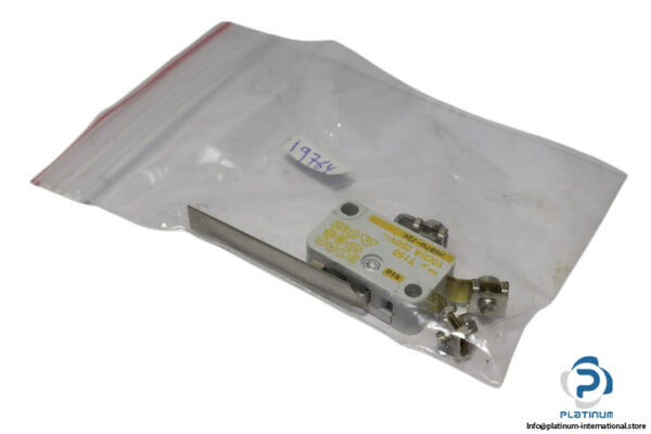 saia-XGB7W-J26-miniature-snap-action-microswitche-new-2