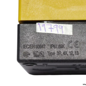 moeller-M22-PVS_KC11_IY-emergency-stop-button-used-2