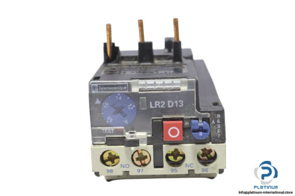 telemecanique-LR2-D1321-thermal-overload-relay-used-1