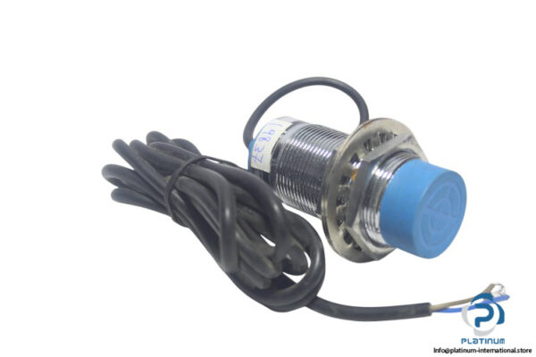 omron-E2K-X15MY1-proximity-sensor-used