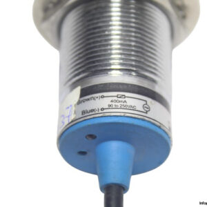 omron-E2K-X15MY1-proximity-sensor-used-2