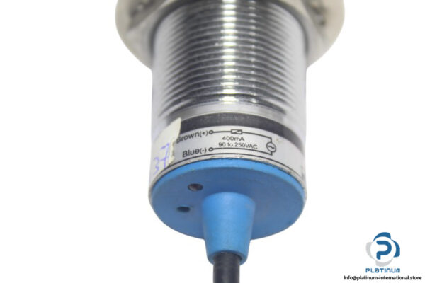 omron-E2K-X15MY1-proximity-sensor-used-2