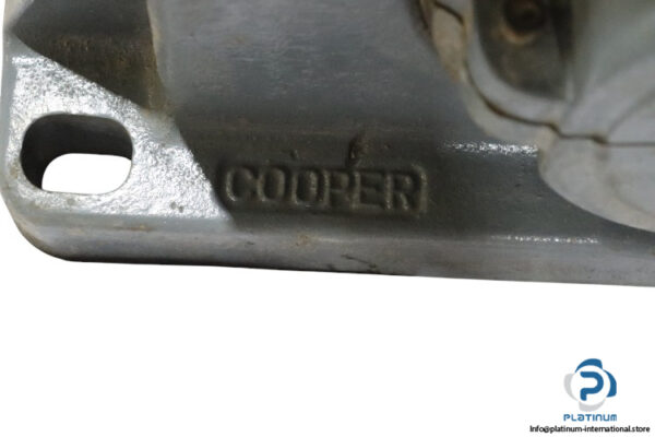 cooper-P30-plummer-block-housing-used-1