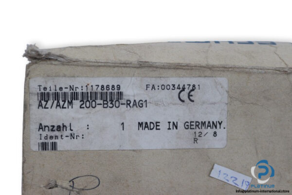 schmersal-AZ_AZM-200-B30-RAG1-door-handle-actuator-(New)-2