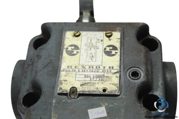 rexroth-FMH-30-G-13-10_0-S0-52-directional-control-valve-(Used)-1
