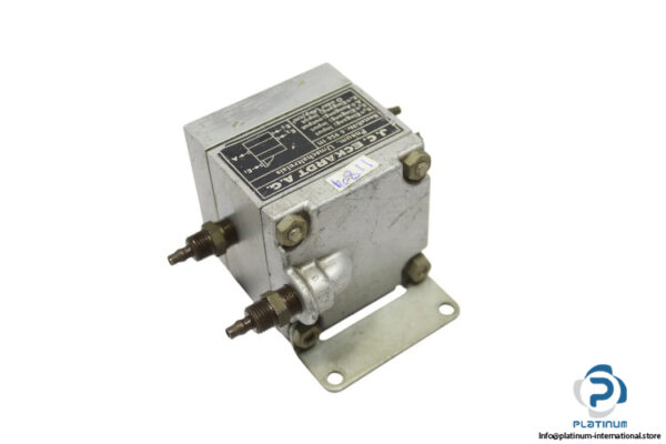 j.c.eckardt-6-956-111-delay-relay(used)-1