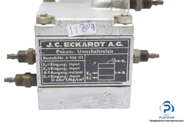 j.c.eckardt-6-956-111-delay-relay(used)-2