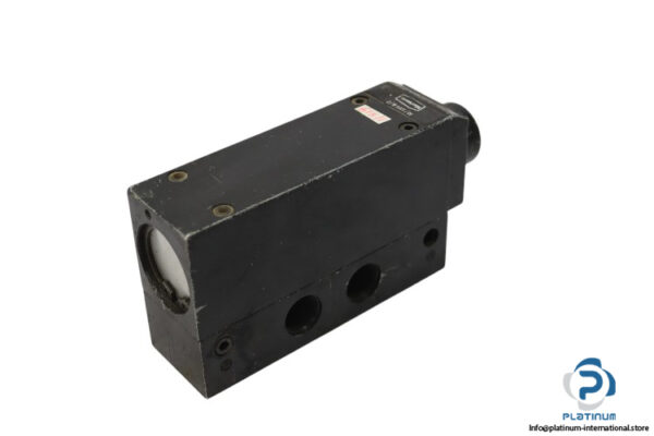 Martonair-M-1704-B-2-air-pilot-valve(used)-1