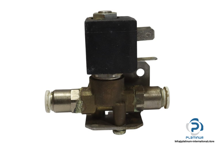 Burkert-E211247-solenoid-valve(used)-1