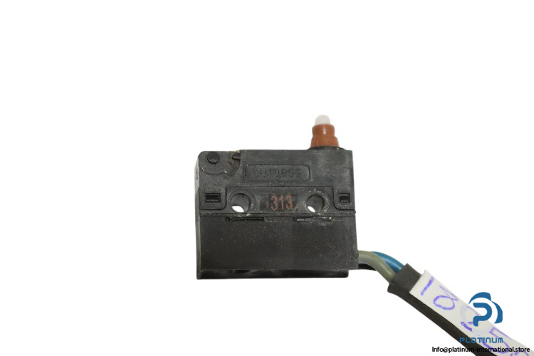 V4LS-micro-switch(used)-1