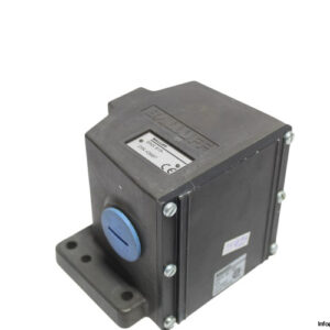 balluff-BNS-819-D04-D12-100-10-position-limit-switch-(used)-1