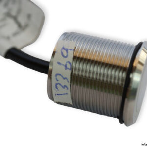 everswitch-CSBR11ABC4242N.LED-G_R-24V-inductive-proximity-sensor-(new)-1