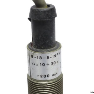 selet-B-18-5-NPN-NO-proximity-sensor-(used)-2