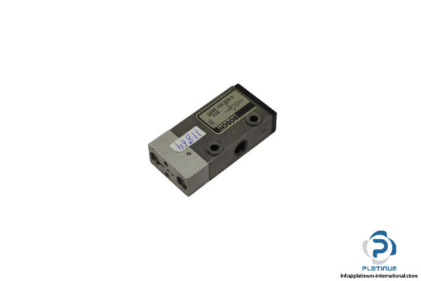 bosch-0-820-031-053-single-solenoid-valve-(used)-1