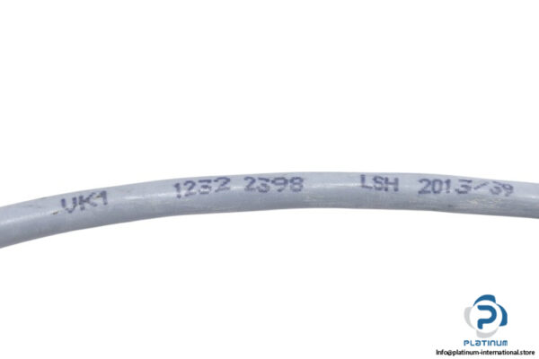 12322398-cable-new-2