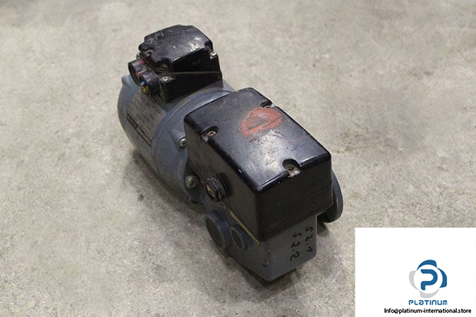 groschopp-DM-90-30-corner-connector