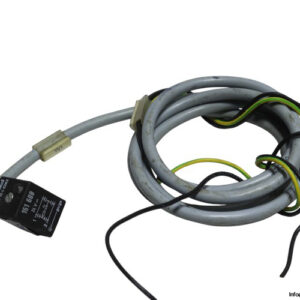 festo-KMEB-1-24-2.5-LED-plug-socket-with-cable-used-2