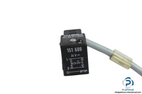 festo-KMEB-1-24-2.5-LED-plug-socket-with-cable-used-3