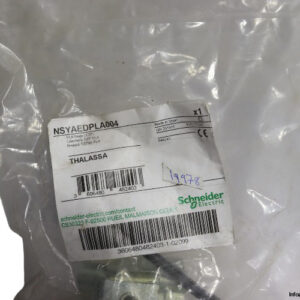 schneider-NSYAEDPLA004-pla-hinge-new