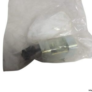 schneider-NSYAEDPLA004-pla-hinge-new-1