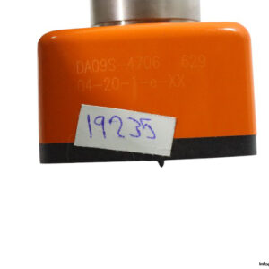 siko-DA09S-4706-629-digital-position-indicator-new-2
