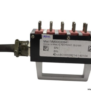 MM00033941-connector-male-(used)-1