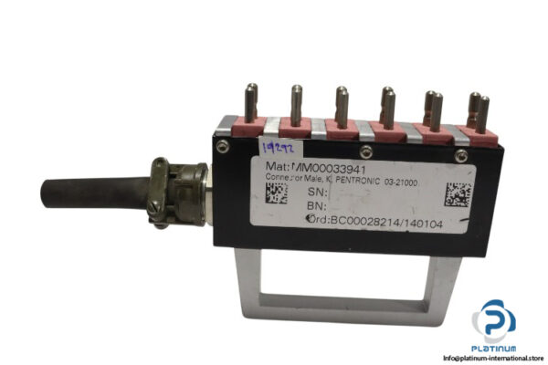 MM00033941-connector-male-(used)-1