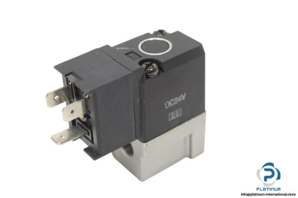 smc-EVT307-5DO-01F-single-solenoid-valve-(used)-1