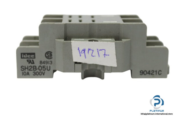 idec-SH2B-05U-relay-socket-used-1