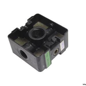 bosch-0821300930-distribution-block-(Used)