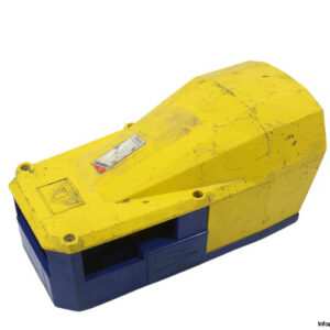 camozzi-338-925-foot-pedal-valve-(Used)